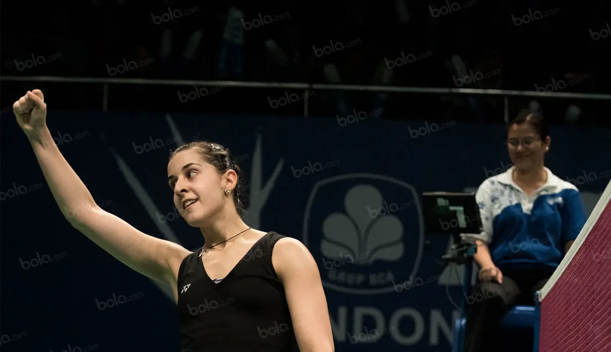 Berhadapan dengan Saina Nehwal merupakan ujian berat bagi Carolina Marin, mengingat pebulutangkis Spanyol itu pernah empat kali kalah dan baru dua kali menang. (Bola.com/Vitalis Yogi Trisna)