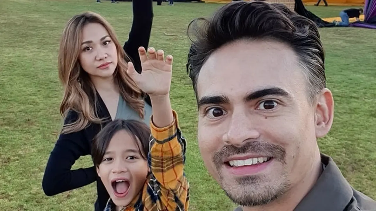 Ashraf Sinclair Meninggal Dunia, Ini 10 Potret Kenangannya dengan Bunga Citra Lestari