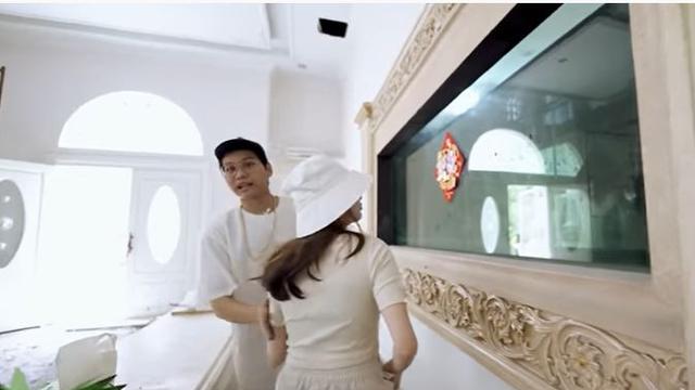 Dituding Menipu, Ini 7 Potret Rumah Baru Indra Kenz Crazy Rich Medan yang Mewah