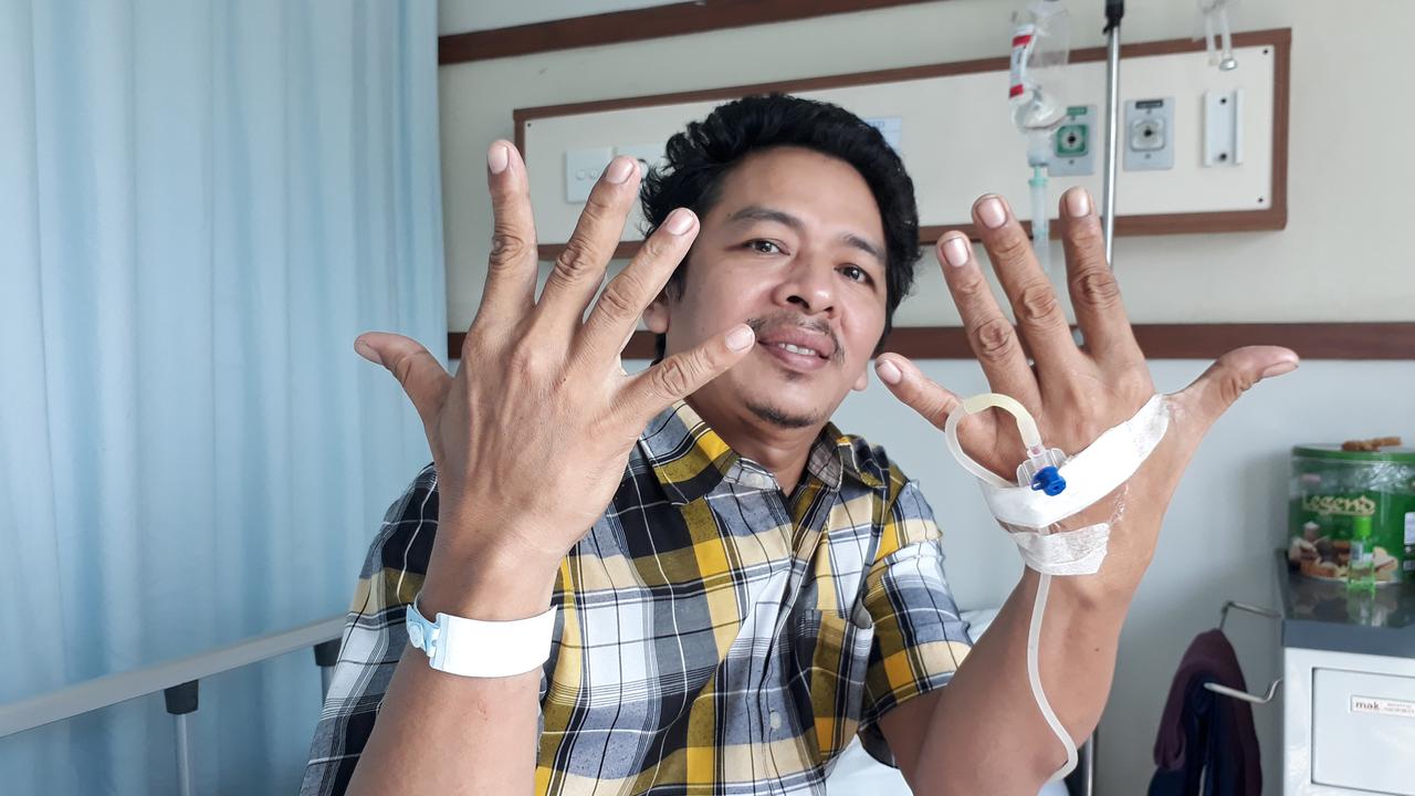 Supriyanto (46) salah seorang warga Cipondoh Kota Tangerang yang sudah menjalani rawat inap dari Sabtu pekan lalu, mengaku kecewa dengan tidak bisa menggunakan hak suaranya.
