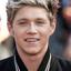 Niall Horan adalah seorang penyanyi, penulis lagu, dan gitaris. Ia juga tergabung dalam boyband One Direction.