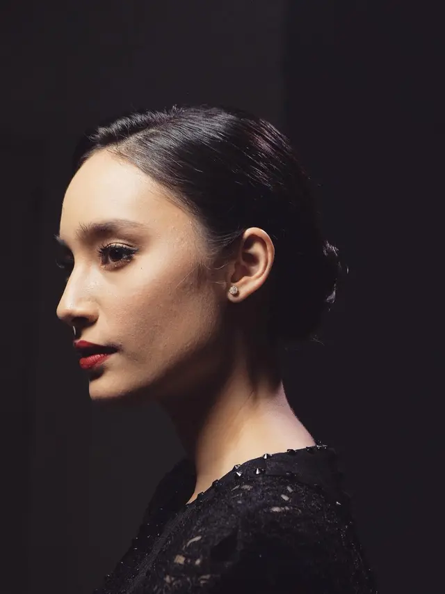 [Bintang] Punya Rambut Indah, Ini 5 Hairstyle Terbaik Tatjana Saphira