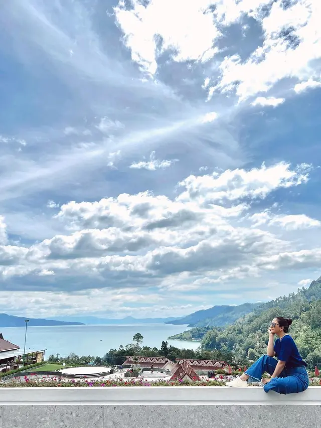 6 Momen Liburan Jessica Mila di Danau Toba, Seru Bersama Calon Mertua