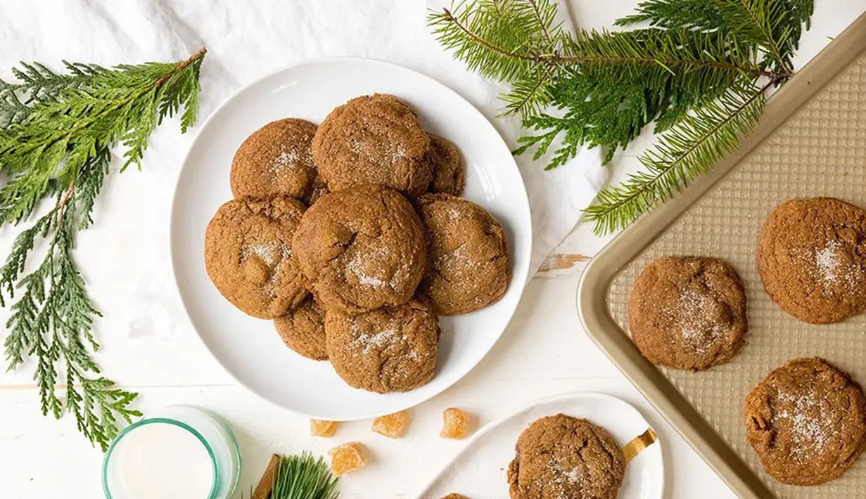 Kourtney Kardashian punya tradisi tersendiri dalam merayakan natal. Kourtney pun berbagi resep kue yang menjadi makanan tradisinya saat natal. (doc.PEOPLE.com)