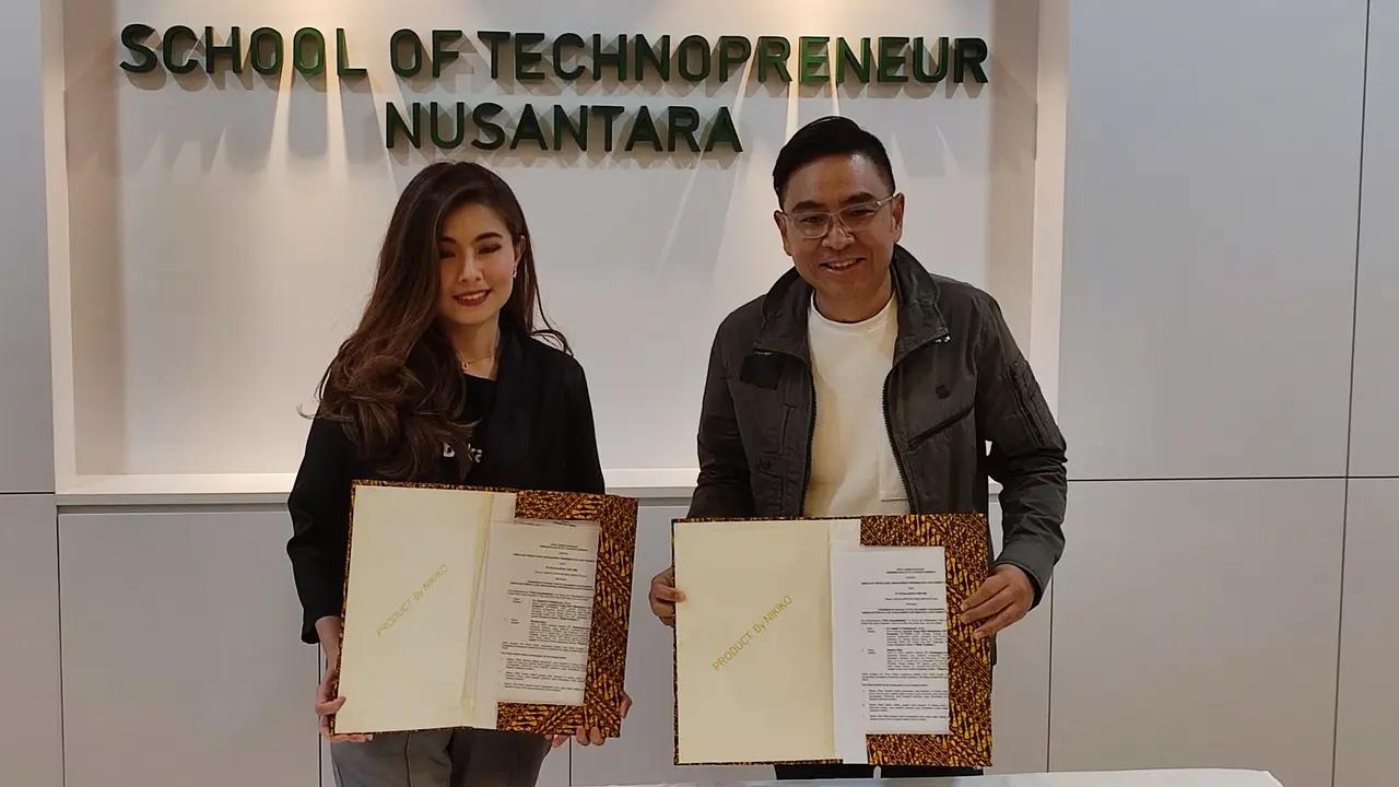 Bukalapak memberikan beasiswa pendidikan bagi sejumlah mahasiswa perempuan School of Technopreneur Nusantara (STON). Liputan6.com/
