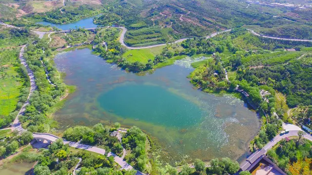 FOTO: Panorama Indah Bekas Tambang Batu Bara di China
