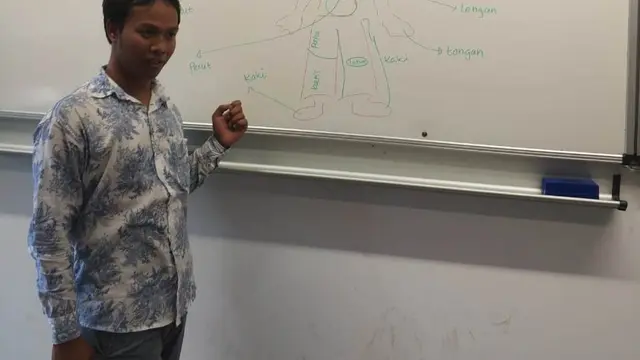 Ini Orang Indonesia Pertama Dapat Sertifikat Pengajar Bahasa Prancis yang Diakui di Dunia