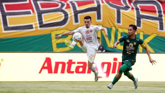Foto: Hasil Imbang Kembali Diraih Persija Jakarta Ketika Bertandang ke Markas Persebaya