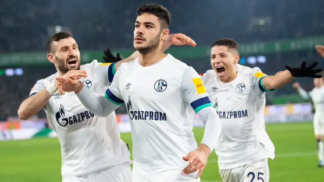 FOTO: Aksi Memukau Ozan Kabak, Bek Muda Potensial Harapan Baru Lini Pertahanan Liverpool