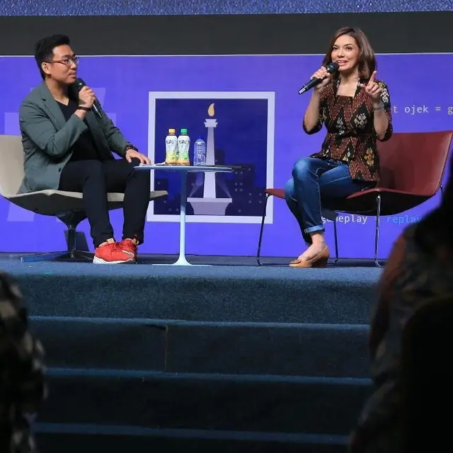5 Gaya Najwa Shihab Kenakan Kebaya, Tetap Modis
