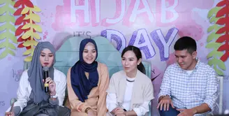Acara tahunan gelaran busana muslim digelar di Kasablanka, Jakarta, Sabtu 9 April 2016. Acara  yang diselenggarakan oleh hijab Community ini diikuti oleh 141  stan. (Adrian Putra/Bintang.com)