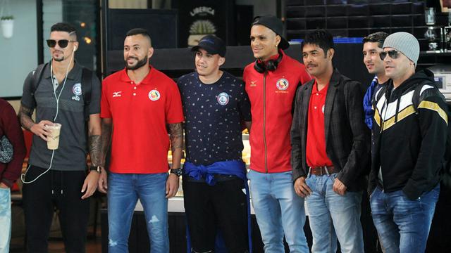 Pemain asing Arema dan Arema bersama Nilmaizar