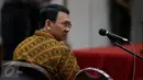 Ekspresi Gubernur DKI Jakarta, Basuki Tjahaja Purnama (Ahok) saat menjalani sidang kasus dugaan penistaan agama di Gedung Kementerian Pertanian, Jakarta, Selasa (25/4). Sidang beragendakan pembacaan pledoi. (Liputan6.com/Kristianto Purnomo/Pool)