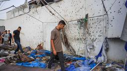 Lembaga penyiaran Qatar, Al Jazeera, melaporkan pada 11 Agustus 2025 bahwa lima jurnalisnya tewas dalam serangan Israel, termasuk Anas al-Sharif. (BASHAR TALEB/AFP)