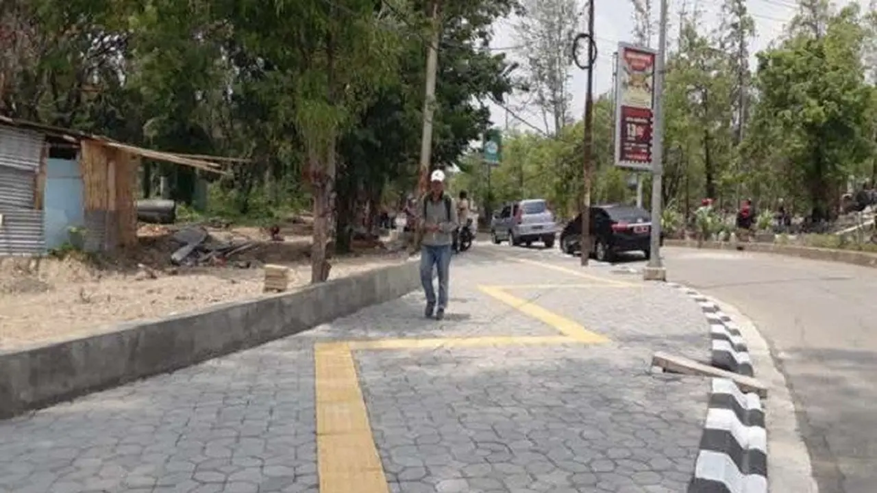 Jalur Tunanetra Zigzag