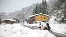 Shirakawa merupakan salah satu dari beberapa daerah di Jepang yang memiliki salju tebal saat musim dingin. (Faizal Fanani)