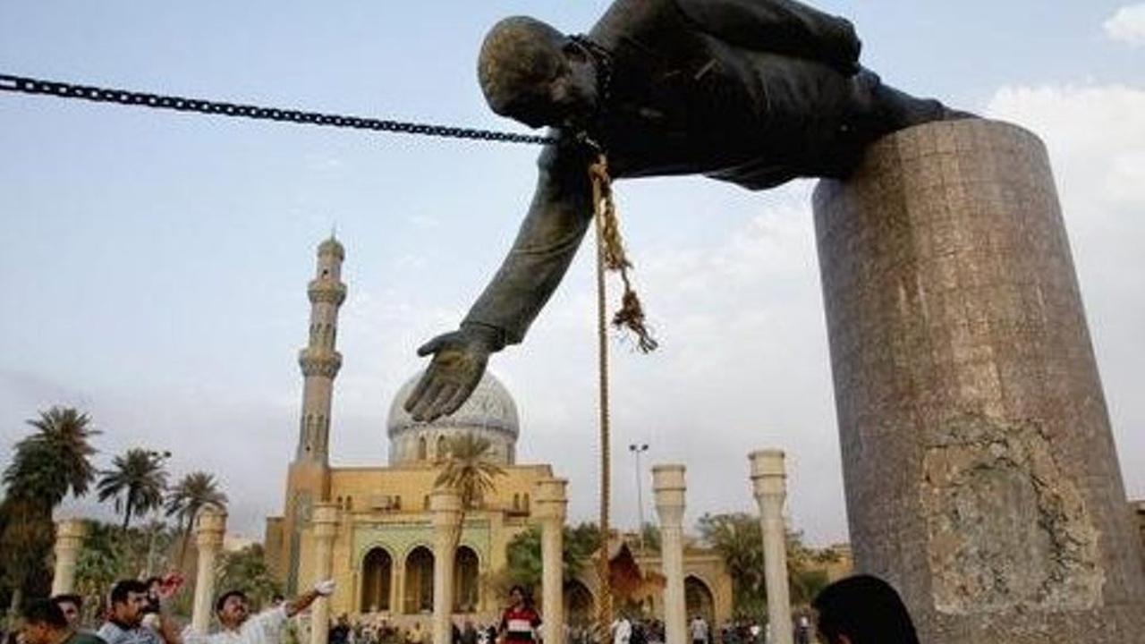 Pria Penghancur Patung Saddam Hussein: Aku Menyesal... 