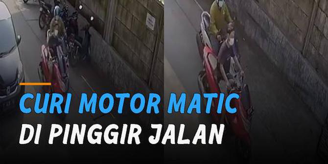 VIDEO: Nekat, Dua Maling Curi Motor Matic di Pinggir Jalan
