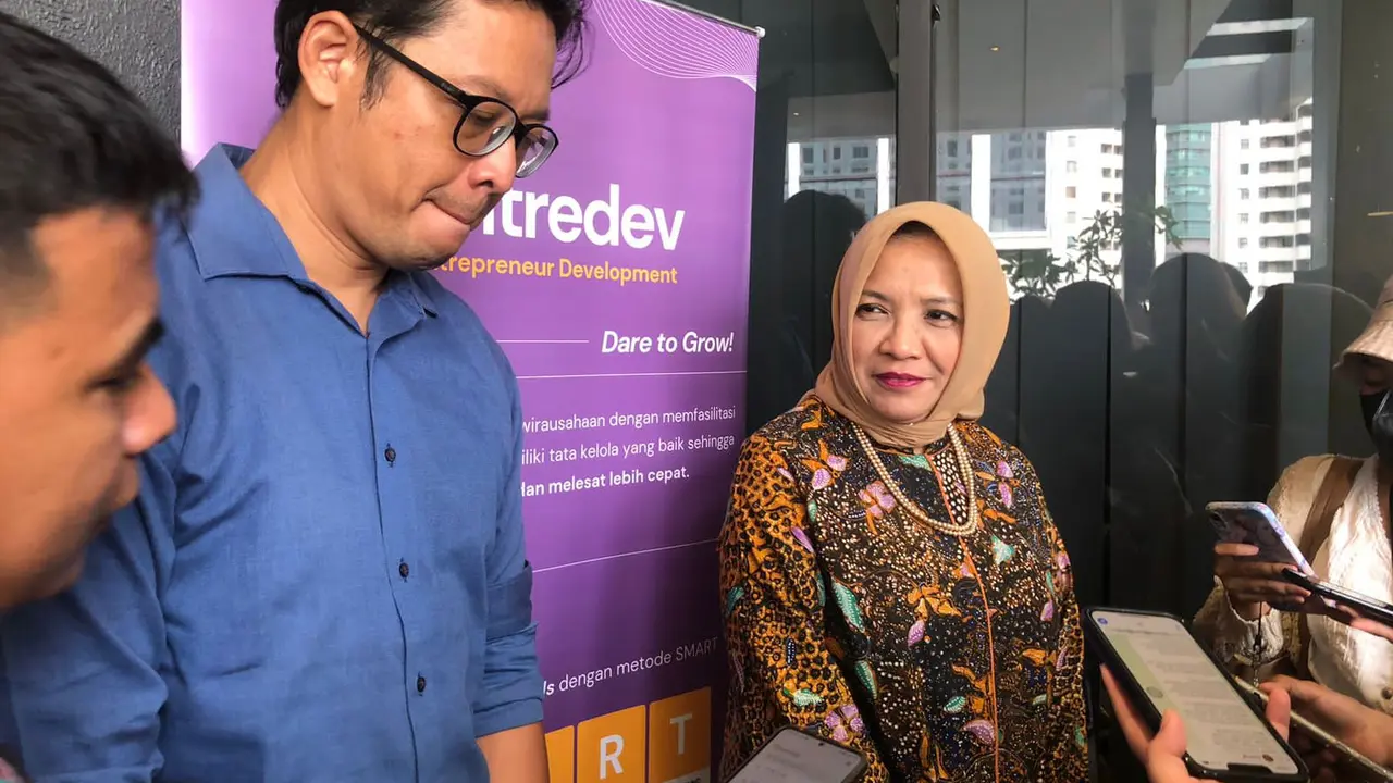 Kementerian Koperasi dan UKM (KemenKopUKM) menargetkan 2.300 wirausaha untuk bergabung dalam program Entrepreneur Development (Entredev) 2024 "Dare To Grow".