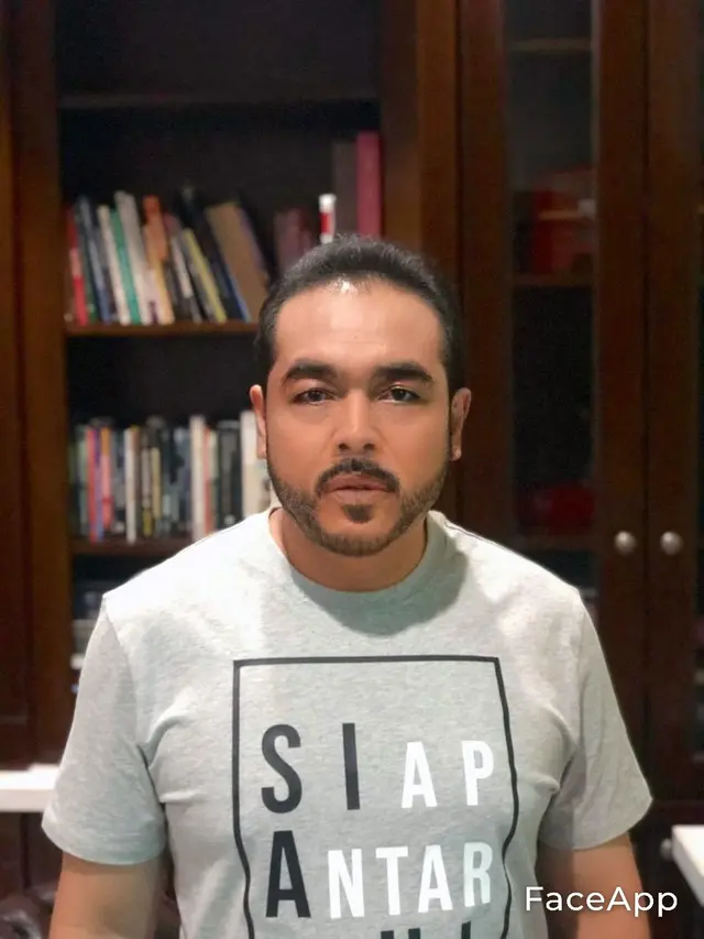 6 Editan Foto Adam Suami Inul Daratista Kembali Berkumis Ini Bikin Ketawa Geli