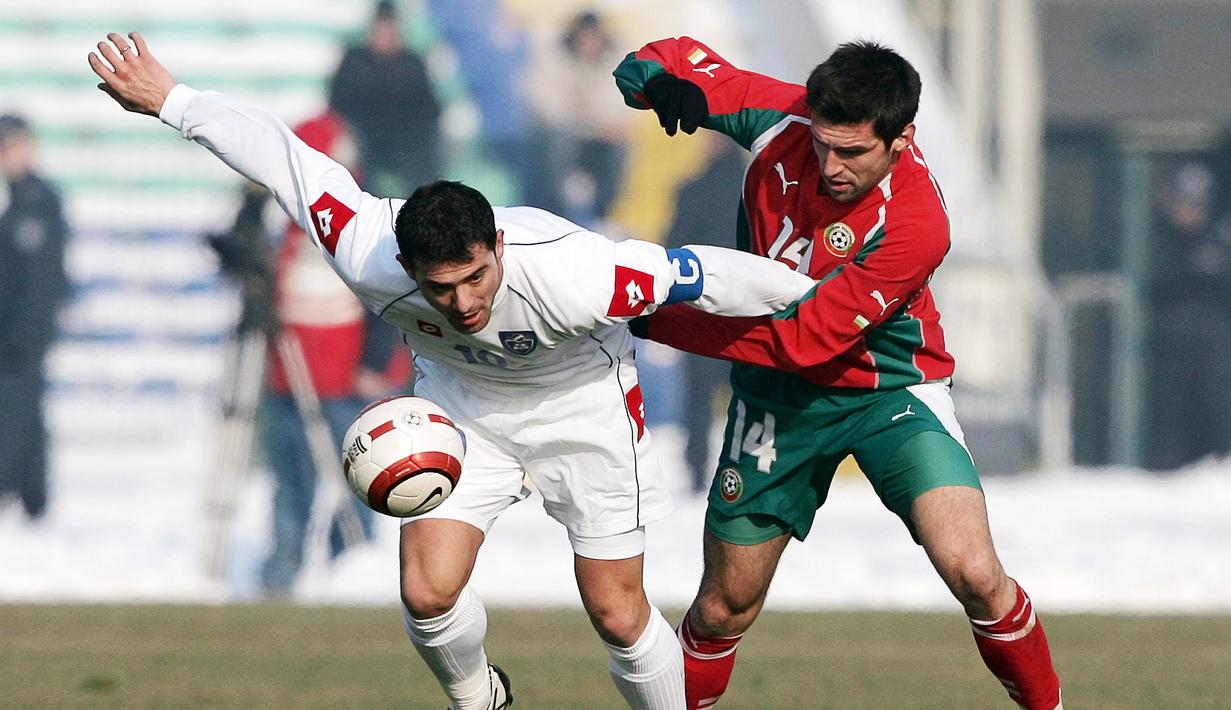 Namun sayang, langkah Stankovic dkk harus terhenti di babak grup sebagai juru kunci. Serbia & Montenegro berada satu grup dengan Belanda, Argentina, dan Pantai Gading. (AFP/Dimitar Dilkov)