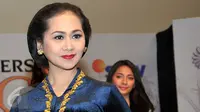 Ayu Diah Pasha pemeran Nenek Alya dalam sinetron Elif Indonesia. (Liputan6.com/Yoppy Renato)