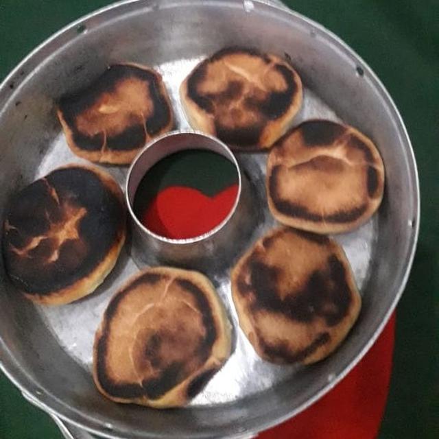6 Potret Kue Lebaran Gosong Ini Bikin Enggak Napsu Makan