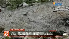 Dari laporan warga sekitar, tumpukan limbah medis ini telah berada di TPS sejak seminggu terakhir.