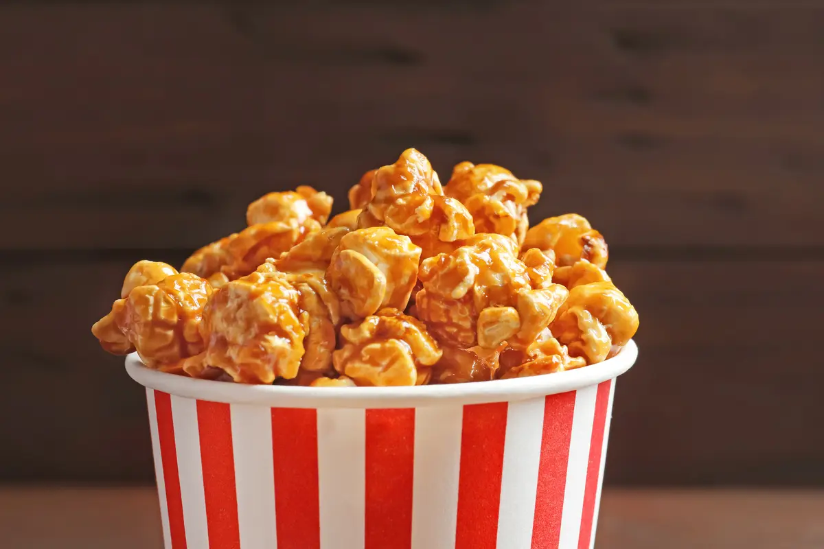 resep popcorn caramel ala bioskop