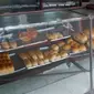 Toko kue dan roti Sumber Hidangan di Jalan Braga, Bandung. (Liputan6.com/Huyogo Simbolon)