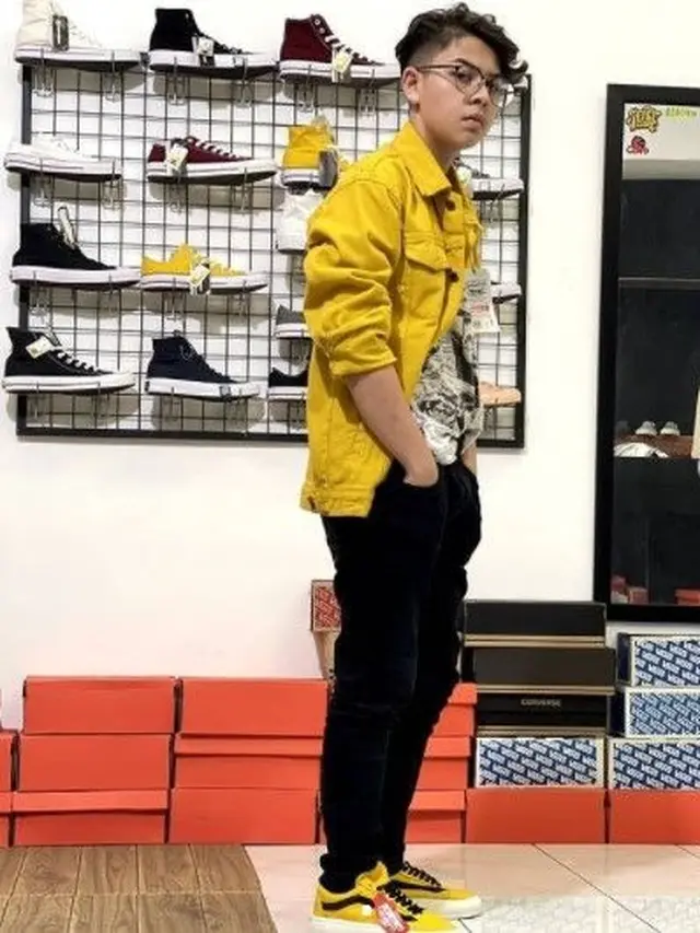 [Fimela] Jarang Disorot, Ini 7 Potret Terbaru Baim Cilik