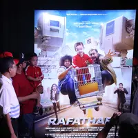 "Sebenarnya kalau tanggal pinginnya pas lagi liburan atau lebaran atau akhir tahun. Karena waktu-waktu itu adalah waktunya untuk keluarga ke bioskop nonton film," ujar Anggy Umbara. (Nurwahyunan/Bintang.com)