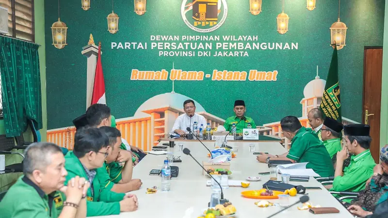 Plt Ketua Umum PPP Muhamad Mardiono mengunjungi Kantor DPW PPP DKI Jakarta, di Jakarta Timur pada Rabu (1/11/2023).