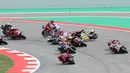 Sejumlah pembalap mengalami kecelakaan beruntun dalam MotoGP Catalunya di Sirkuit Catalunya, Barcelona, Minggu (3/9/2023). (AFP/Lluis Gene)