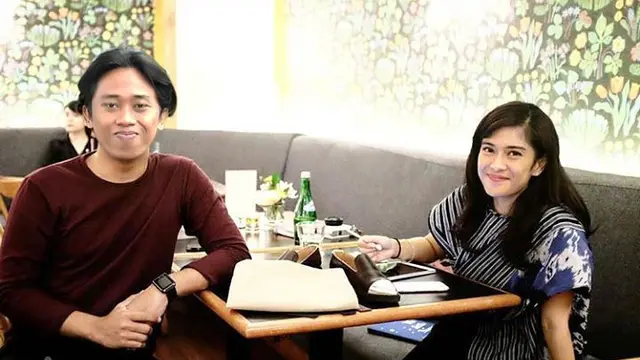 7 Editan Foto Netizen Makan Bareng Artis Terkenal Ini Kocak Banget