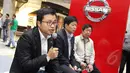 Pihak Nissan menyebutkan meski penampilan New Nissan Serena berubah drastis, namun banderol yang ditawarkan tidak naik drastis, Jakarta, Jumat (13/3/2015). (Liputan6.com/Helmi Afandi)
