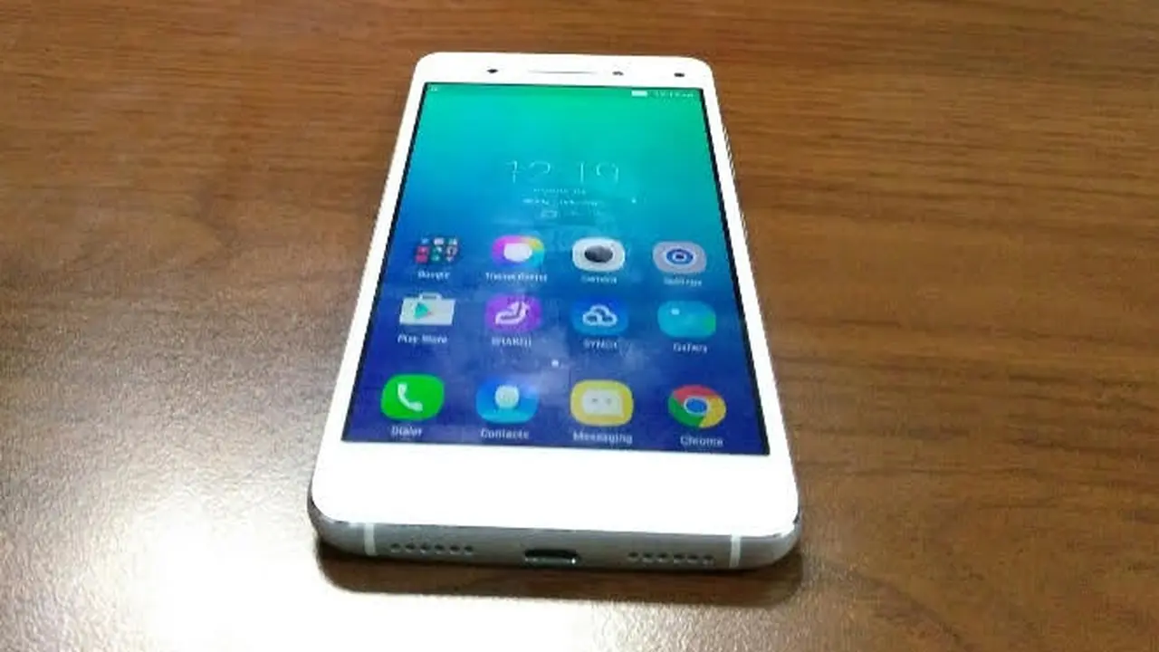 Vibe S1, Smartphone Pertama Lenovo dengan Dual Kamera Depan