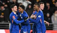 Chelsea merayakan gol yang dicetak Pedro Neto ke gawang Hull City dalam pertandingan putaran keempat Piala FA 2025/2026 di MKM Stadium, Sabtu (14/2/2026) dini hari WIB. (Oli SCARFF / AFP)