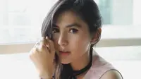 Gaya Kocak Angela Lee saat Curhat Soal Cowok