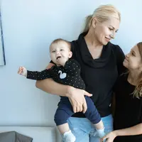Menjadi anak sulung kerap membuat seseorang dianggap sebagai panutan dan lebih diandalkan dalam keluarga. (Foto/Dok: Pexels)