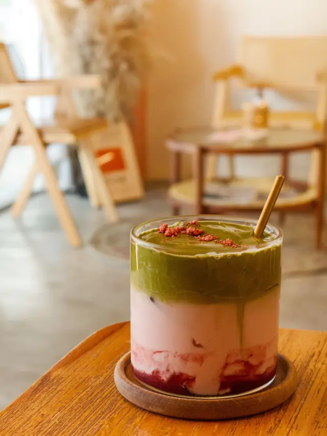 Bikin Matcha Strawberry Latte di Rumah, Perhatikan Hal Ini