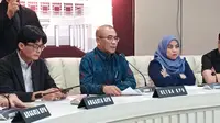Ketua Komisi Pemilihan Umum (KPU) Hasyim Asy'ari menyatakan 11 panelis debat calon wakil presiden (cawapres) sudah berada di Jakarta, Kamis (21/12/2023). (Liputan6.com/Fachrur Rozie)