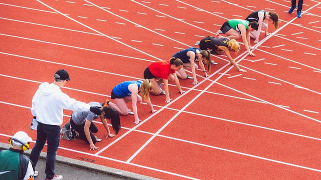 Kunci Pertama yang Harus Dikuasai dalam Lari Jarak Pendek Adalah Gerakan Tolakan