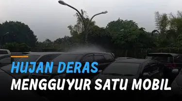 Sebuah fenomena alam hujan mengguyur satu mobil. Kejadian itu terjadi di Hotel Antero, Jababeka, Cikarang Utara, Kabupaten Bekasi.
