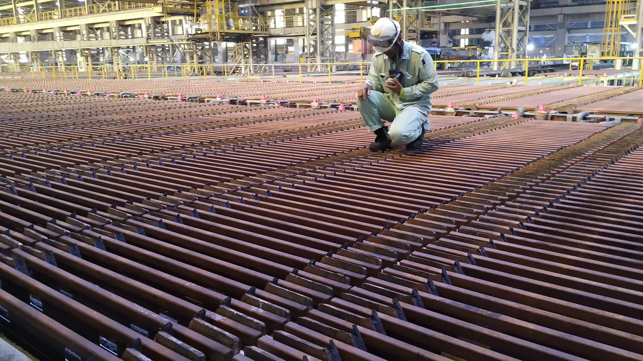 PT Smelting, menjadi pabrik pengolahan dan pemurnian (smelter) pertama dan saat ini menjadi satu-satunya di Indonesia.