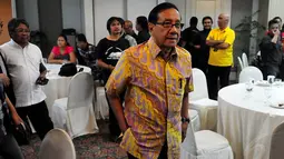 Politisi senior Partai Golkar Akbar Tanjung menghadiri silaturahmi 50 tahun Partai Golkar dan menyongsong Munas IX di Jakarta, Kamis (30/10/2014). (Liputan6.com/Johan Tallo)