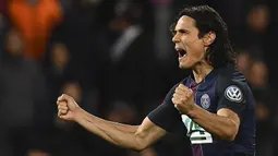 Penyerang PSG, Edinson Cavani menempati urutuan kedua klasemen sementara top scorer Ligue 1 Prancis dengan torehan lima gol. (AFP/Franck Fife) 