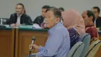 Kwik Kian Gie dihadirkan sebagai saksi ahli dalam kasus Bank Century di Pengadilan Tipikor, Senin (12/5/14). (Liputan6.com/Faizal Fanani)
