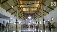 Masjid Paneleh merupakan masjid pertama di Surabaya. Dibangun oleh Sunan Ampel sebagai tempat pertama menyebarkan dakwah secara sistematis di wilayah timur Pulau Jawa.
