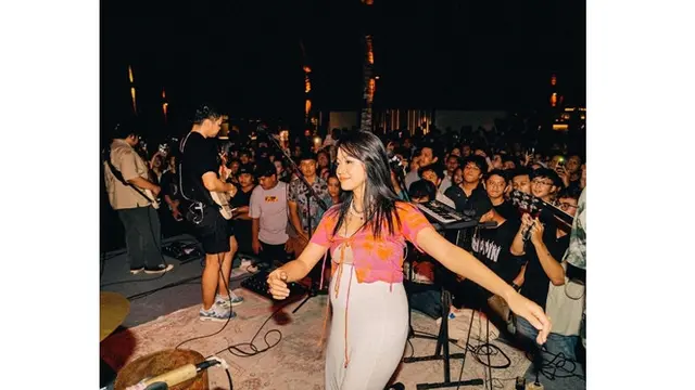 Makin Buncit, Ini 6 Potret Fathia Izzati Vokalis Reality Club Pamer Baby Bump